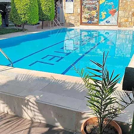 Pinar Vintage House