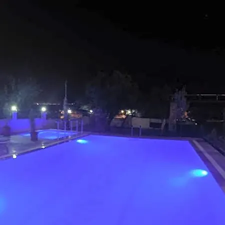 Ξενοδοχείο Pinar Vintage House 3*